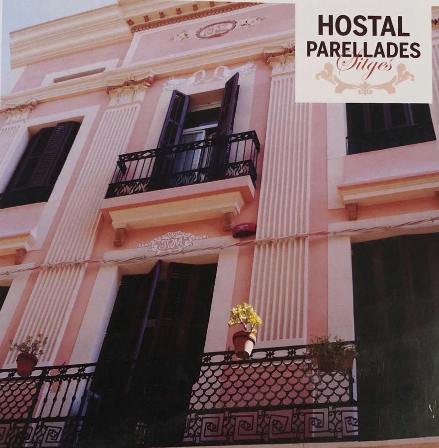 Hostal Parellades Sitges Luaran gambar