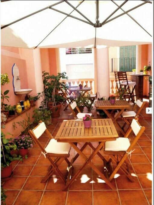 Hostal Parellades Sitges Luaran gambar
